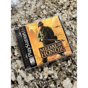 Medal Of Honor Original Black Label Sony Playstation 1 CIB Complete  Very Clean